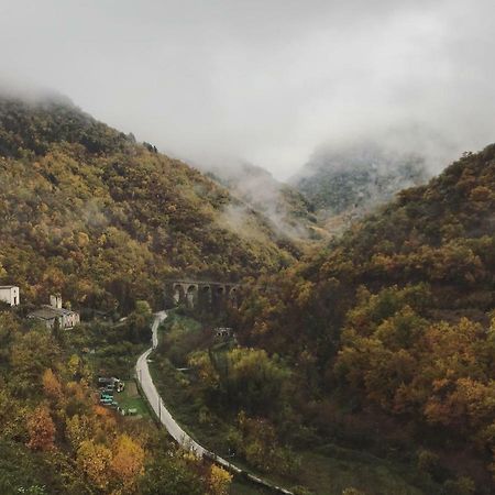 Casa Ai Piedi Della Riserva Naturale Villa Pettorano sul Gizio Esterno foto