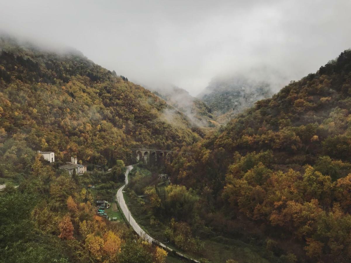 Casa Ai Piedi Della Riserva Naturale Villa Pettorano sul Gizio Esterno foto