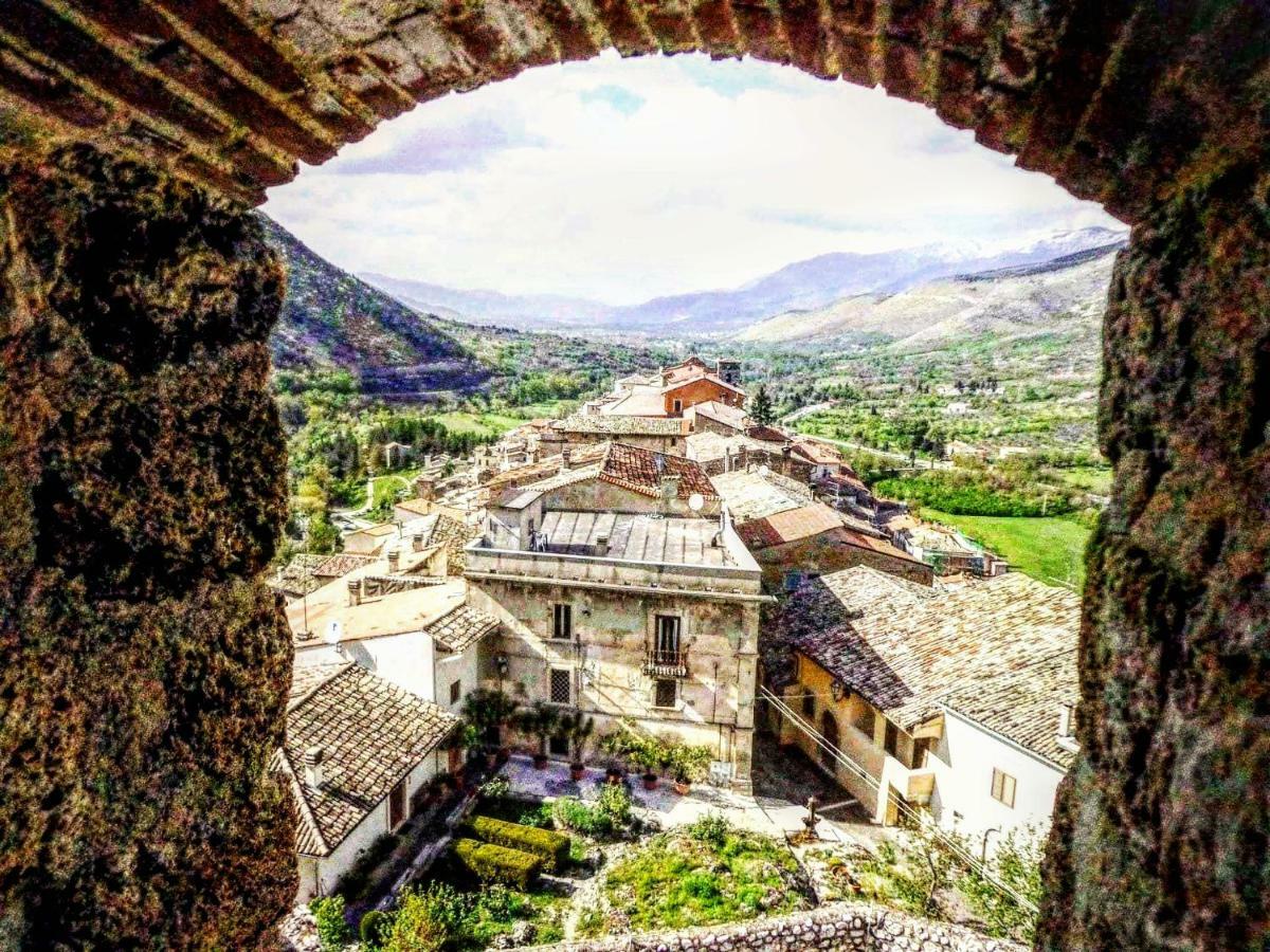 Casa Ai Piedi Della Riserva Naturale Villa Pettorano sul Gizio Esterno foto